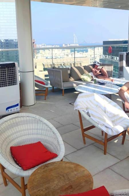 Amazing Apartment With Infinity Pool Ντουμπάι Εξωτερικό φωτογραφία